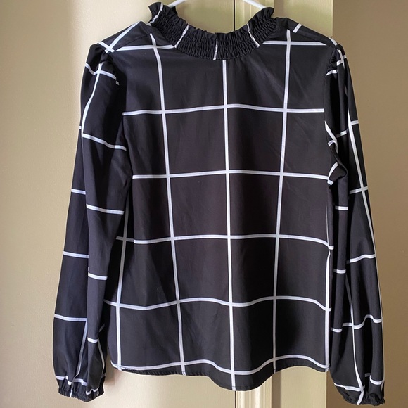 Blouse - Picture 2 of 3